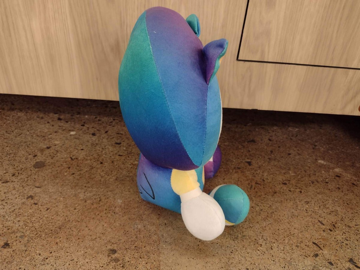 TiffanyArtist56's tweet photo. Claw machine win at first try
#Sonic #SonicTheHedgehog #SonicMovie #plushlover #clawmachinewin #clawmachine #plushcollector https://t.co/oZayFy24HH