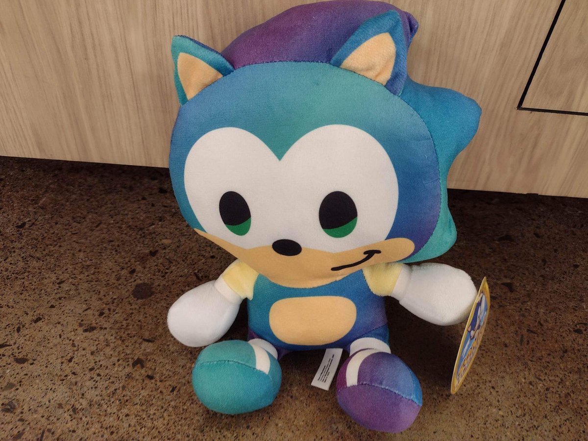 TiffanyArtist56's tweet photo. Claw machine win at first try
#Sonic #SonicTheHedgehog #SonicMovie #plushlover #clawmachinewin #clawmachine #plushcollector https://t.co/oZayFy24HH