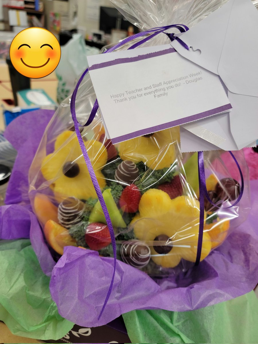 Such a sweet surprise! 
Thank you to the Douglas Family!
<a href="/SunTerraceSTEM/">Sun Terrace STEM School ☀</a> @nicolecareselp