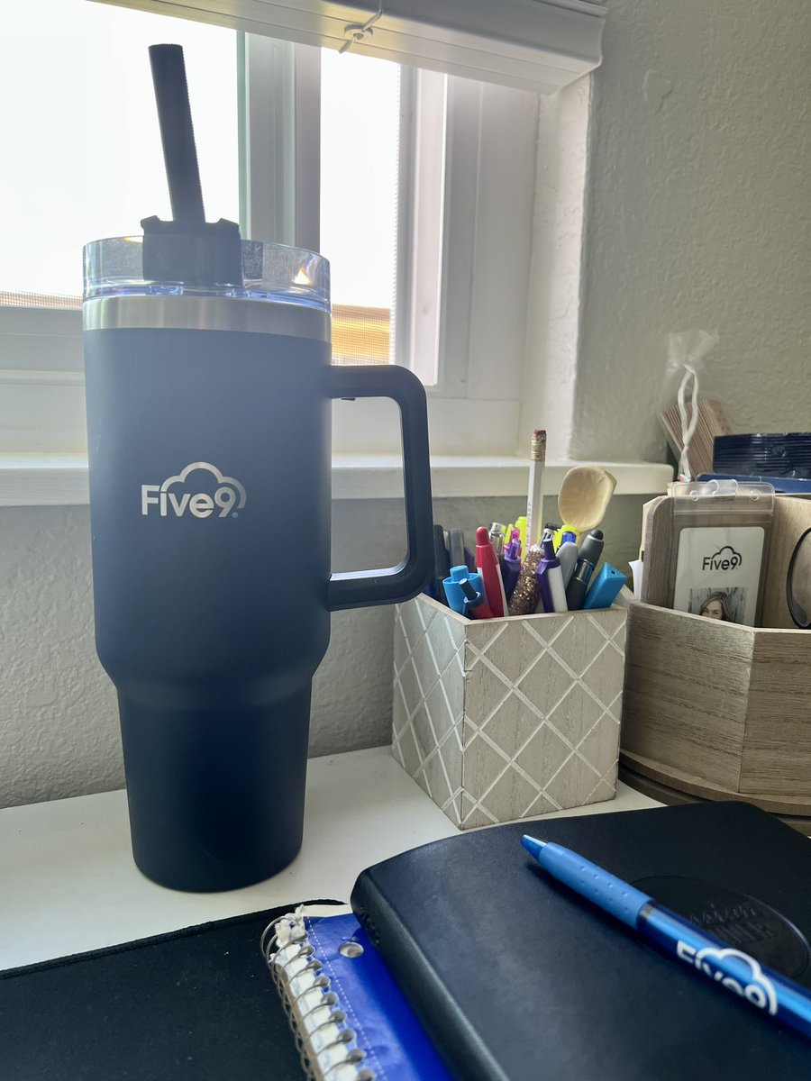 alomendoza14's tweet photo. Staying hydrated this #Five9Day! Thank you @Five9 and my team for always taking care of our employees. Amazing company AND amazing people! #DressedToTheFive9s https://t.co/MYQuJIG1dP