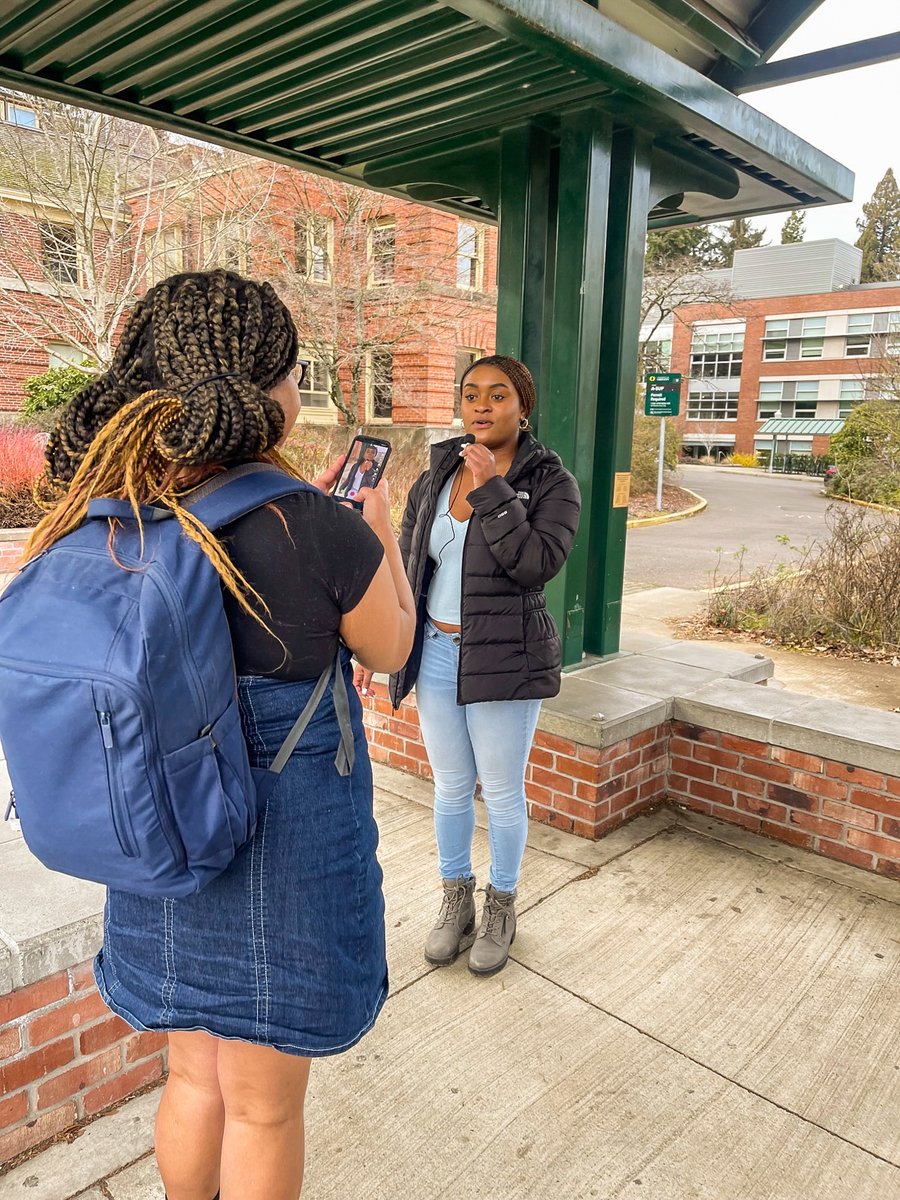 UO Journalism & Comm tweet media