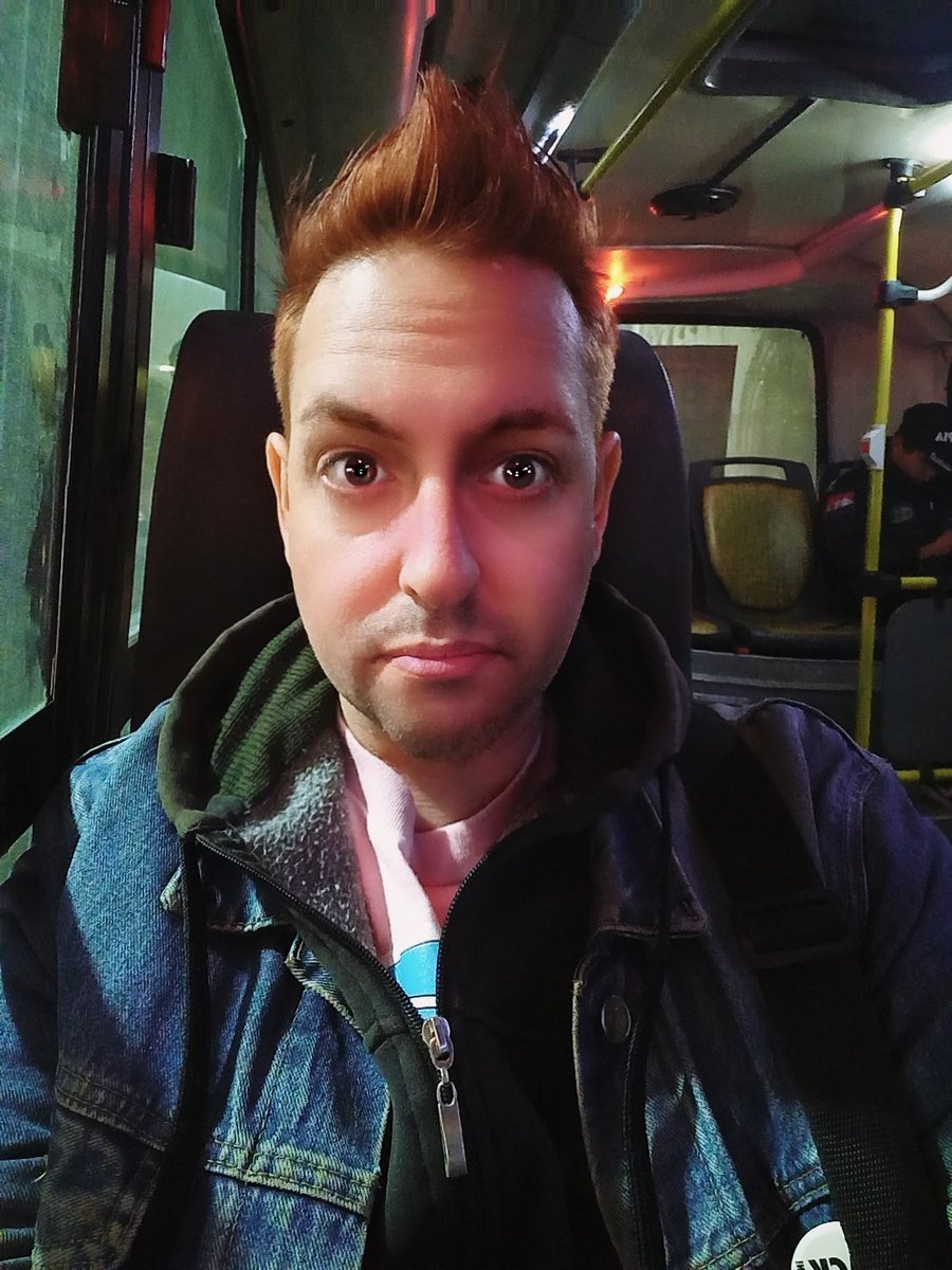 AdrySchannen's tweet photo. #tuesdaynight #backtohome #ontrip #destroy
No todo siempre es GLAM JAJAJA
Destruido volviendo a casa para relajar un poco.
Que kilombo la Ciudad y eso que es Martes https://t.co/FIEN2RouYp