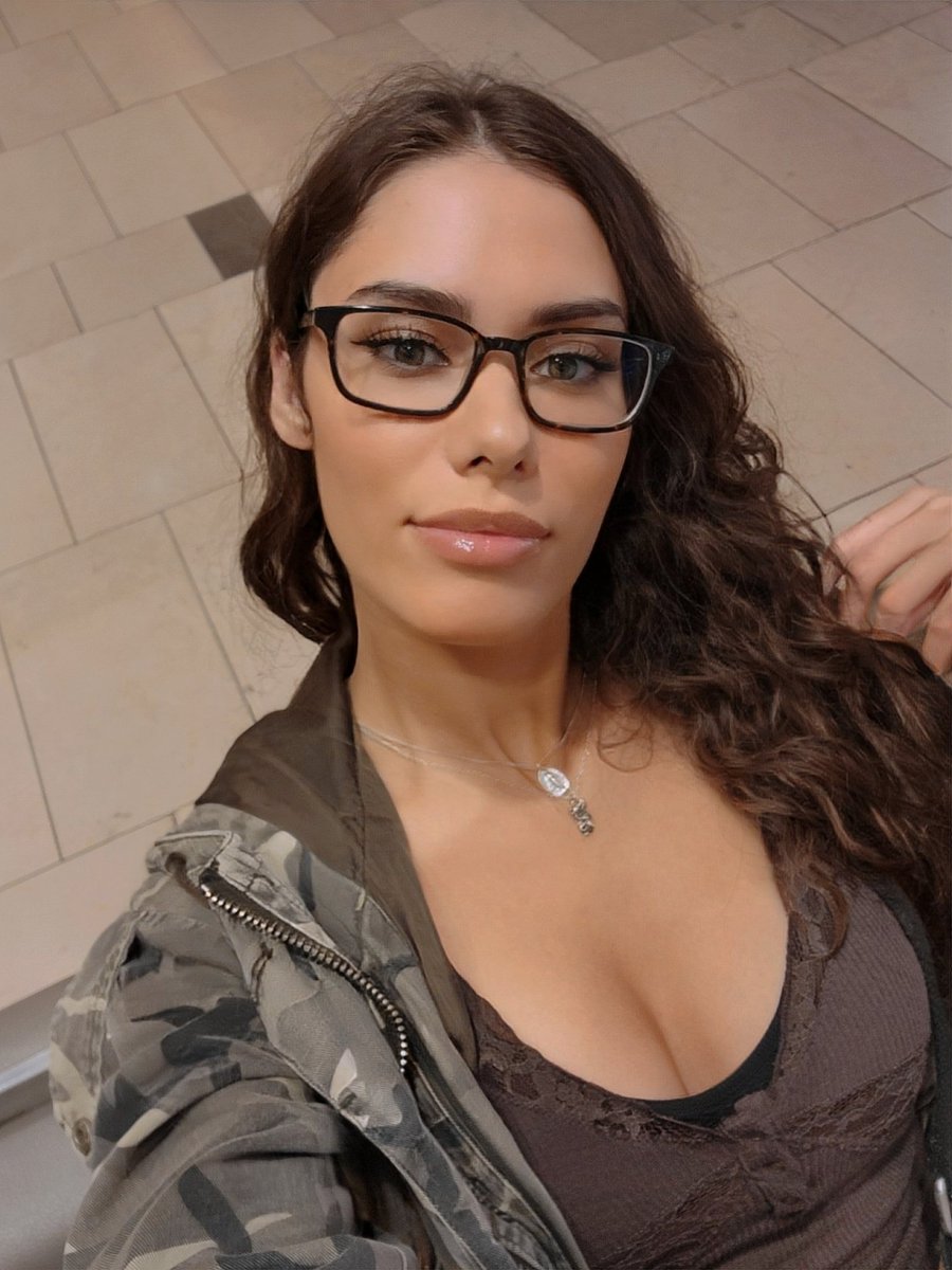 Tricky on Twitter "shopping irllll hihihi http //twitch.tv/ms_tricky"