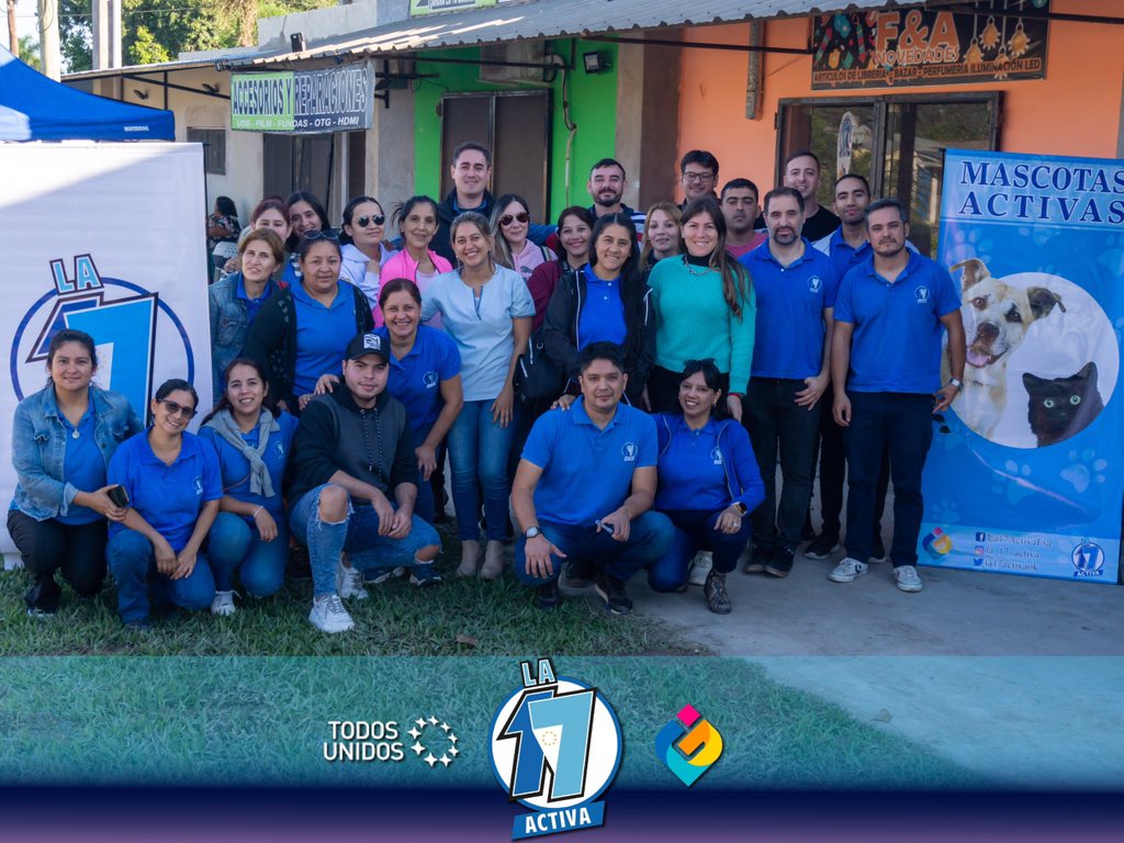 la17activaok's tweet photo. 🐶MASCOTAS ACTIVAS🐶

✅Junto a los compañeros y el médico veterinario visitamos el Barrio “SIMÓN BOLÍVAR ” donde llevamos a cabo Esterilizaciónes y Desparasitacion a los animales de los vecinos , y se brindó asesoramiento profesional. https://t.co/eUS5j0S27v