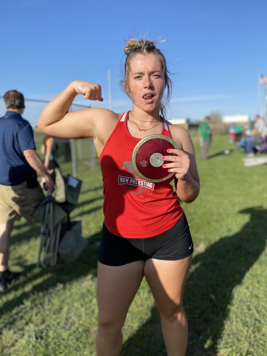 <a href="/Sydney_Miller11/">Sydney Miller</a> throwing 💣🔥tonight at Hoosier Heritage Conference meet. PR and <a href="/NPHSDragons/">New Palestine Dragons</a> - <a href="/NPHStrack1/">NPHS Track & Field</a> HS discus record with a 139’ 7”!

#trackandfield #trackandfieldlife  #discusthrow #throwersunite #discusthrower #tracknation — <a href="/BallStateTFXC/">Ball State Track & XC</a> #chirpchirp