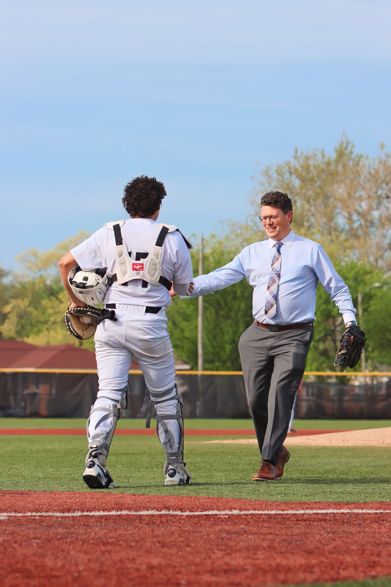 J. Burns 🎥 (@burn1visuals) on Twitter photo Superintendent Threw Out The First Pitch At Hammond Central vs Hammond Morton ⚾️📸🔥 <a href="/SCHK12/">School City of Hammond</a> <a href="/morton_hammond/">Hammond Morton Governors Athletics</a> <a href="/jerame614/">Jerame Hicks</a> Superintendent Threw Out The First Pitch At Hammond Central vs Hammond Morton ⚾️📸🔥 <a href="/SCHK12/">School City of Hammond</a> <a href="/morton_hammond/">Hammond Morton Governors Athletics</a> <a href="/jerame614/">Jerame Hicks</a>