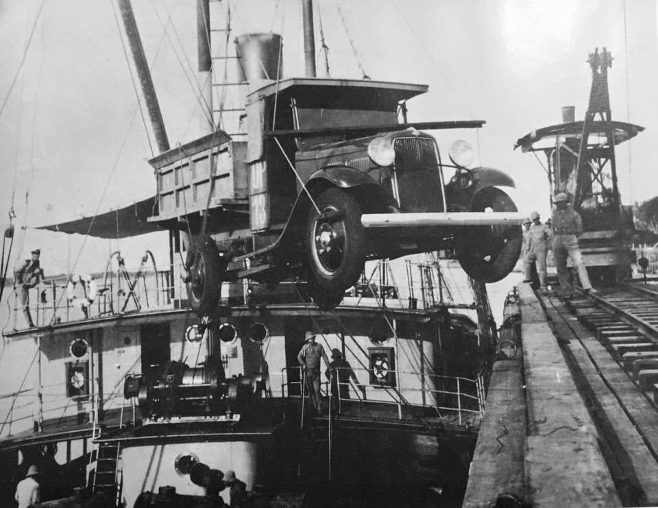 El Arsenal de Guerra y Marina de Sajonia dirigido por el Cap. José Bozzano organizó los Arsenales en 23 secciones que daban fluidez a su accionar, donde se fabricaban carrocerías, carretas, bombas, granadas, etc. a un ritmo acelerado para abastecer al Ejército.