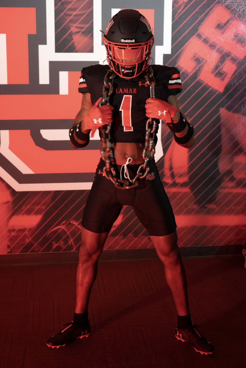 shadweljr's tweet photo. All praise to the most high! After a Great Conversation with @CoachRossomando &amp; @CoachDrewChrist , I’m blessed to have earned a D1 offer from Lamar University  @JUCOFFrenzy @JuCoFootballACE @coachcilumba https://t.co/sgyBXCCWmE
