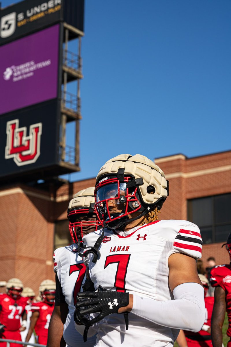 shadweljr's tweet photo. All praise to the most high! After a Great Conversation with @CoachRossomando &amp; @CoachDrewChrist , I’m blessed to have earned a D1 offer from Lamar University  @JUCOFFrenzy @JuCoFootballACE @coachcilumba https://t.co/sgyBXCCWmE