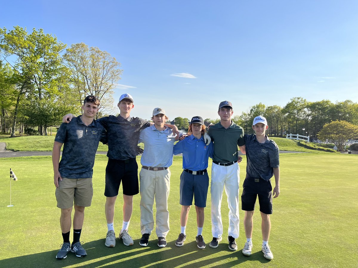 BMStangsGolf's tweet photo. Team defeats Jackson Mem 164-173 at Westlake to improve to 13-5.  Eric Sliazis shoots (37) personal best.  Michigan &amp; Tadrick (40) and Cranston (47). Back in action ThursdaY.  🐎⛳️💪 @BMSTANGSports https://t.co/9NEw4XvAxC