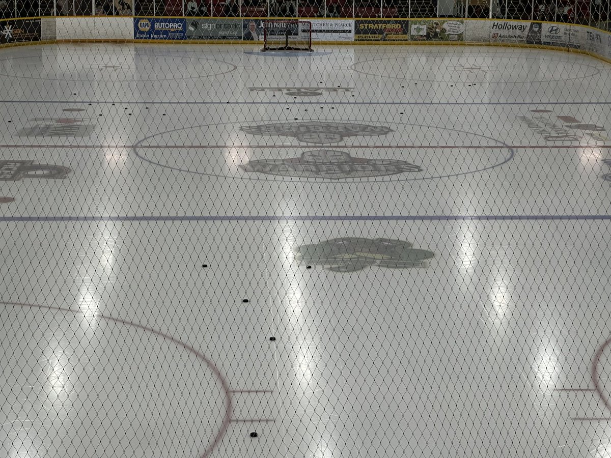 chappel_on_16's tweet image. Warm ups have begun, game 7 of the Sutherland Cup!!!