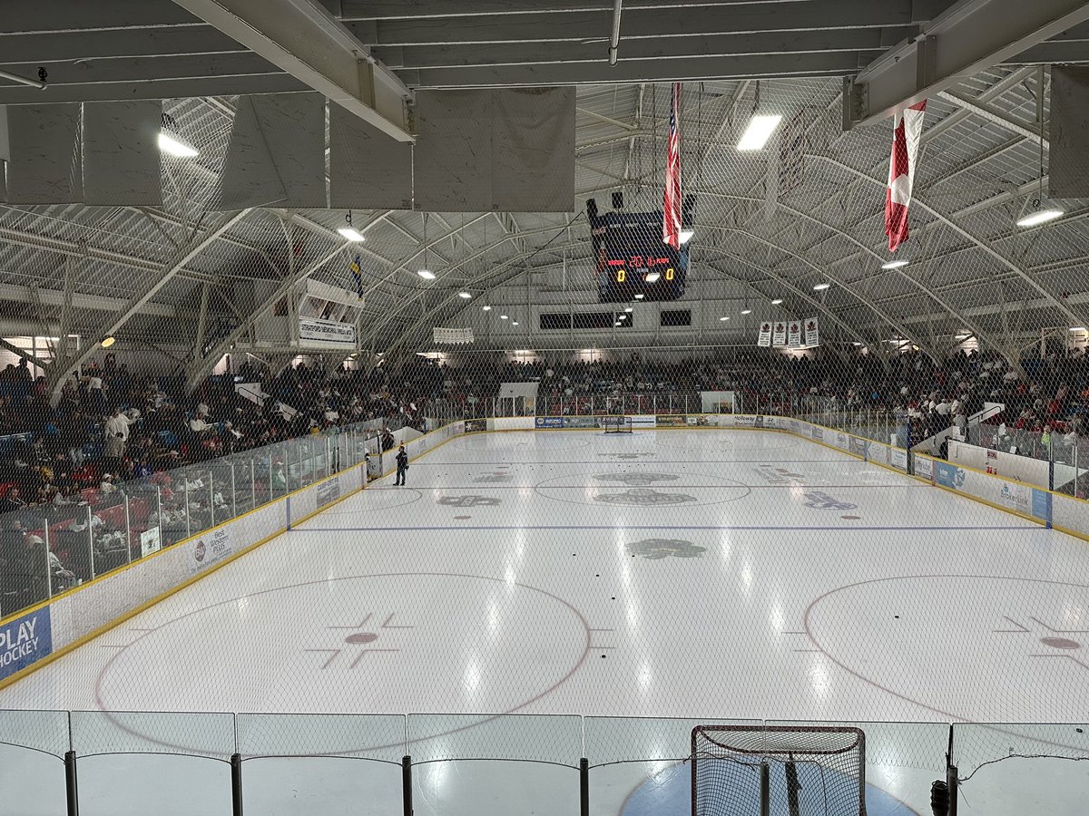 chappel_on_16's tweet image. Warm ups have begun, game 7 of the Sutherland Cup!!!
