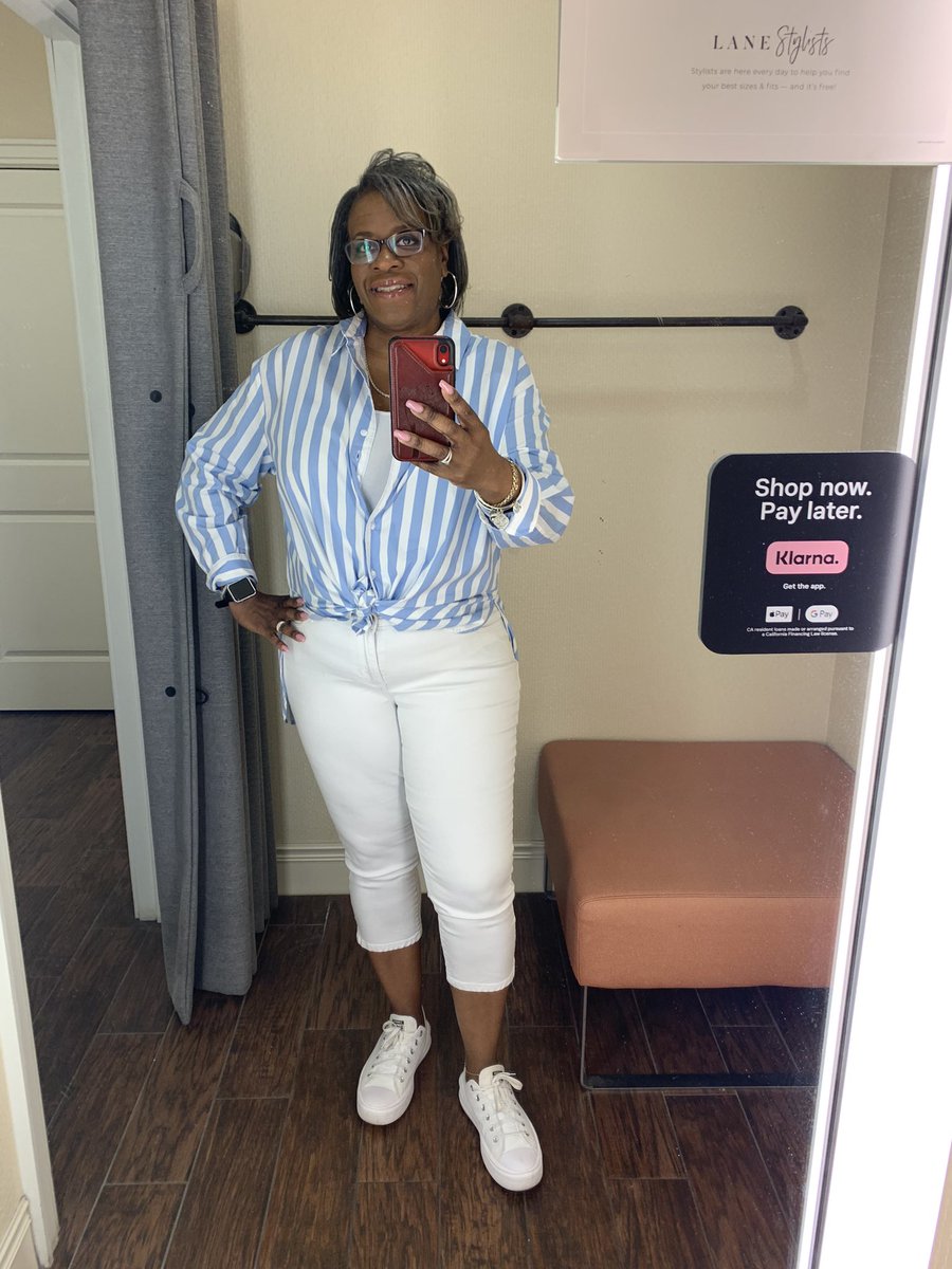 nikkib7971's tweet photo. My many looks for work! #LB #retaillife https://t.co/Ns9xCX16Il