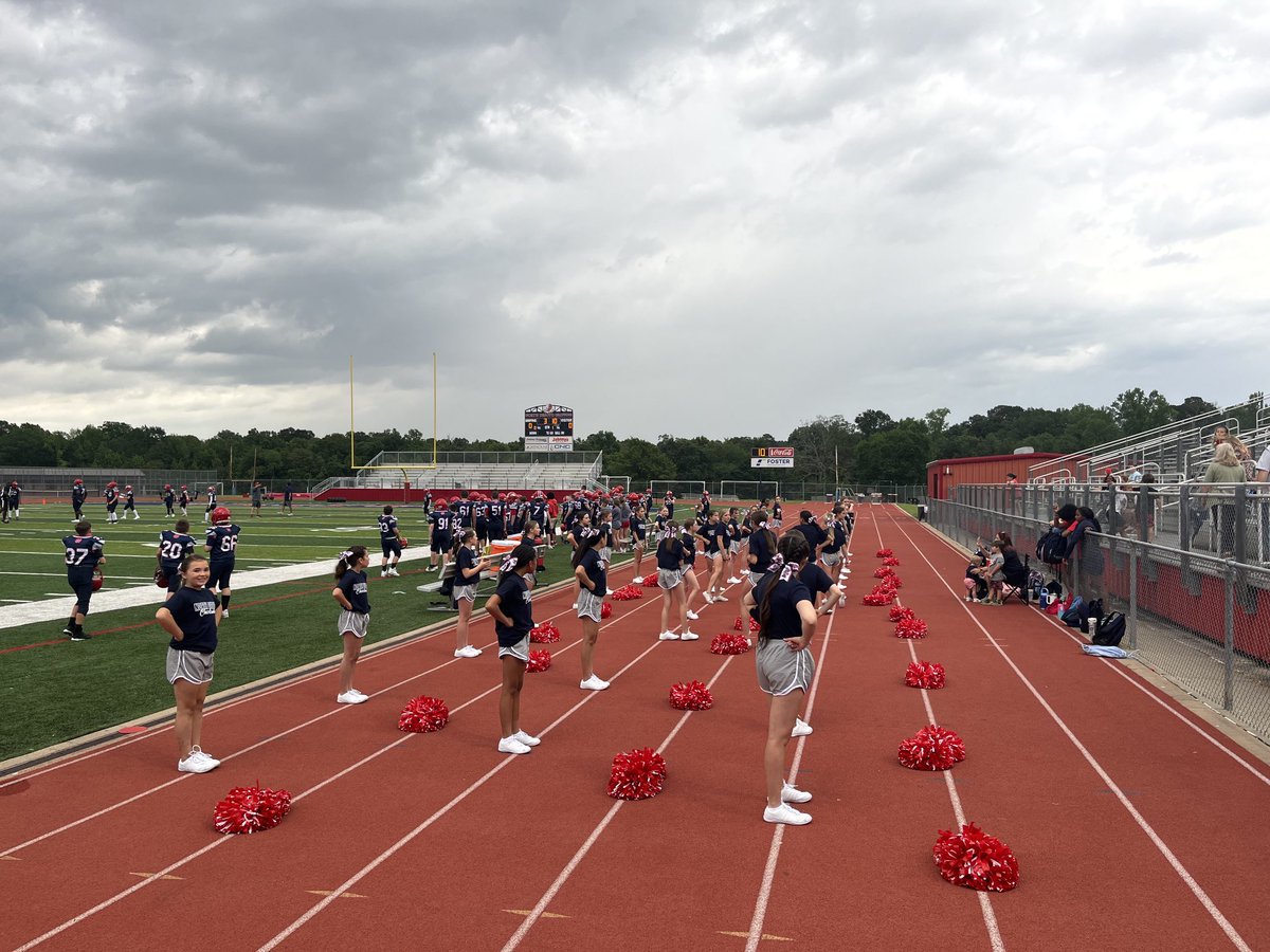 NDMSPrincipal's tweet photo. Guess who’s back, back again!!!
I spy new Griffins on our cheer squad!
@NDMSAthletics https://t.co/4oQRFaoR8w