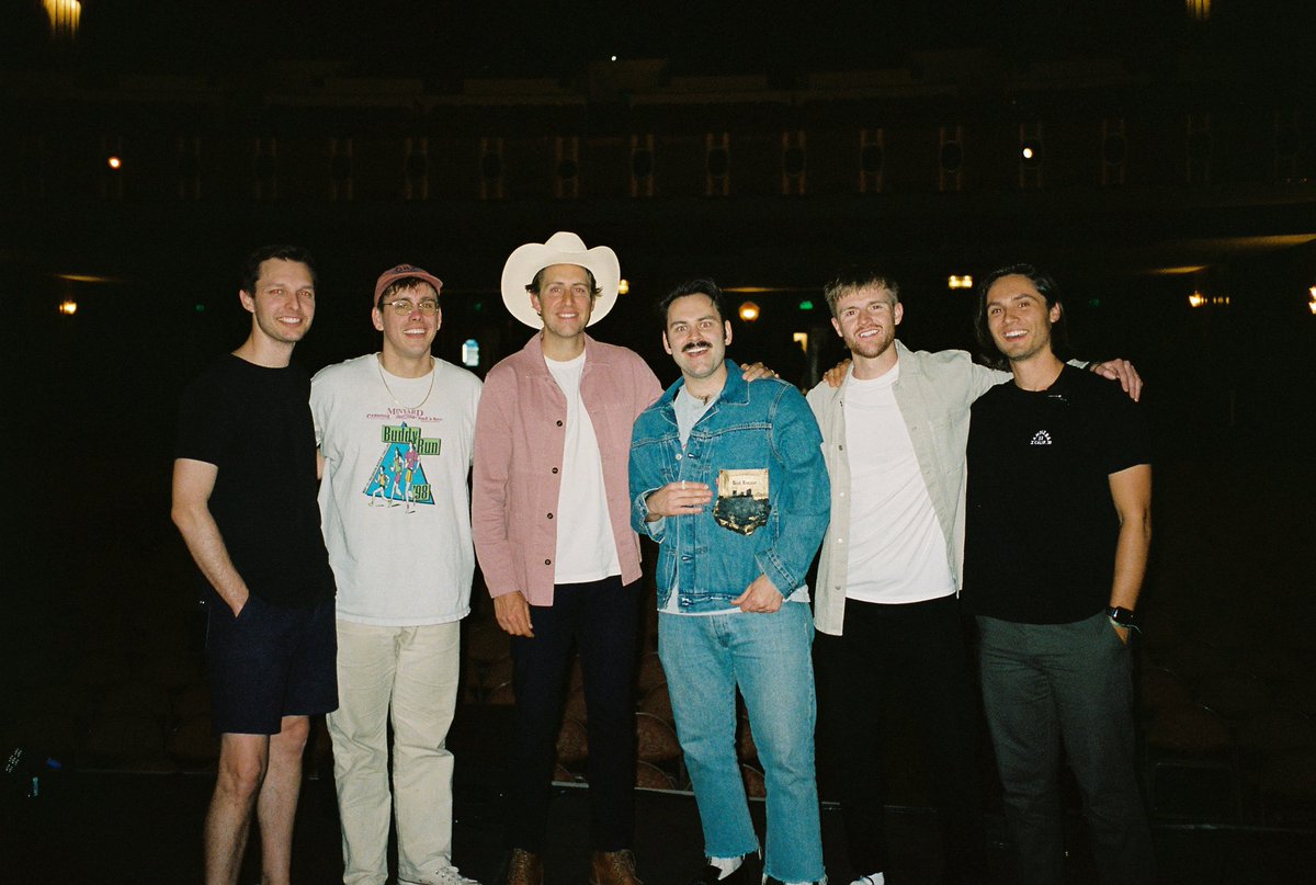 benrector's tweet image. The Old Friends Tour (leg oneeeee) is over. It was genuinely wonderful, thanks to everyone who came and thanks to @jordysearcymusi @heystephenday and everyone else for making it happen.