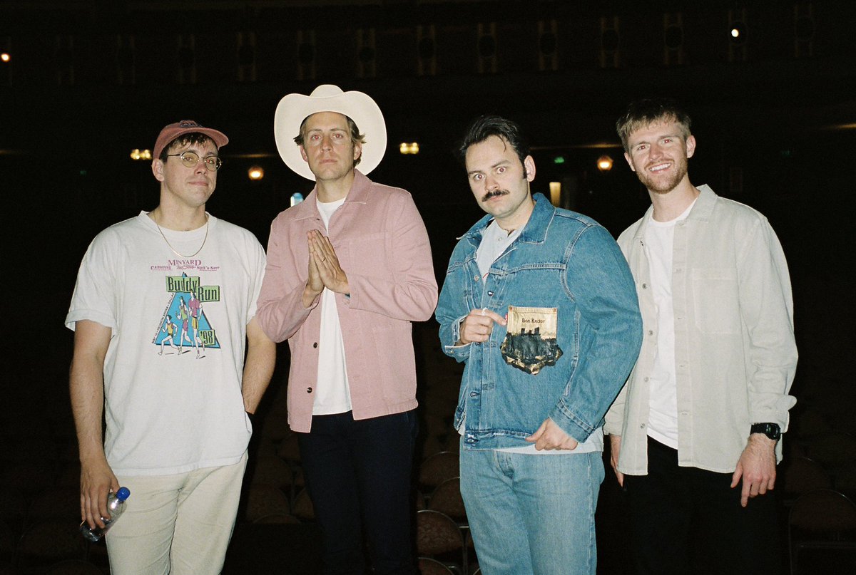 benrector's tweet image. The Old Friends Tour (leg oneeeee) is over. It was genuinely wonderful, thanks to everyone who came and thanks to @jordysearcymusi @heystephenday and everyone else for making it happen.