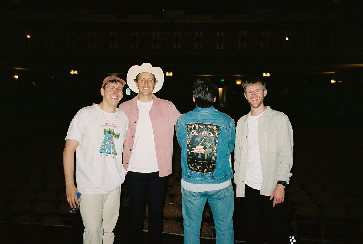 benrector's tweet image. The Old Friends Tour (leg oneeeee) is over. It was genuinely wonderful, thanks to everyone who came and thanks to @jordysearcymusi @heystephenday and everyone else for making it happen.