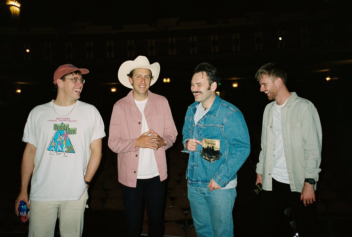 benrector's tweet image. The Old Friends Tour (leg oneeeee) is over. It was genuinely wonderful, thanks to everyone who came and thanks to @jordysearcymusi @heystephenday and everyone else for making it happen.