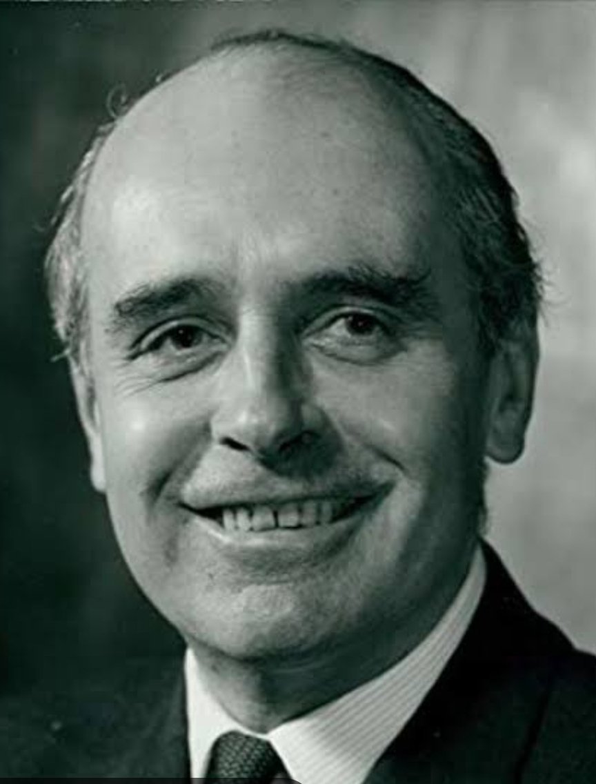NZAllison's tweet photo. Seeing we're into nostalgia, this man was one of my favourite interviewees. He gave me the frangipani flower from his buttonhole. Awww! He was, of course, famous British novelist, Hammond Innes. Loved his books.
#HammondInnes https://t.co/WNf5TQ3yPs
