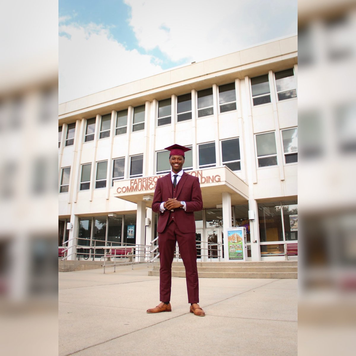 jaywavy54's tweet photo. 1/3) 
3 days ago…

I graduated from the North Carolina Central University with a Bachelors of Arts in Mass Communication. 🎓I would like to take this post to thank the dedicated faculty and staff that believed in me and helped me reach this major milestone!🙏🏾
#nccu #graduation https://t.co/1oymUTbasV