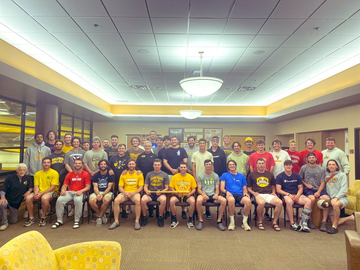BWUBaseball's tweet image. Grateful for the legend Jim Tressel talking to the team ahead of postseason play! Goosebumps! 

#dbth | #YJ4L | #BWBoys