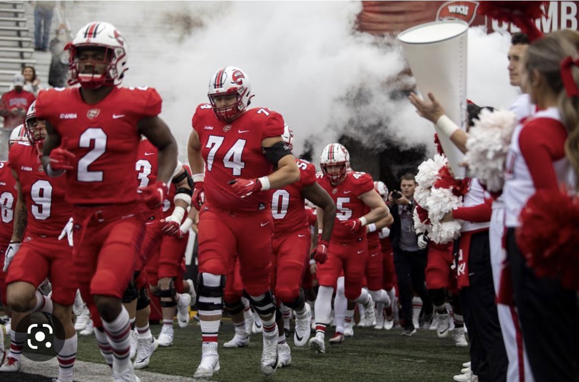BJJohns05's tweet photo. Blessed to have received/ Earned an offer from Western Kentucky University @Coach_MSpurlock #WesternKentucky @Recruit_GC @WKUFootball https://t.co/xTeA1f91uT