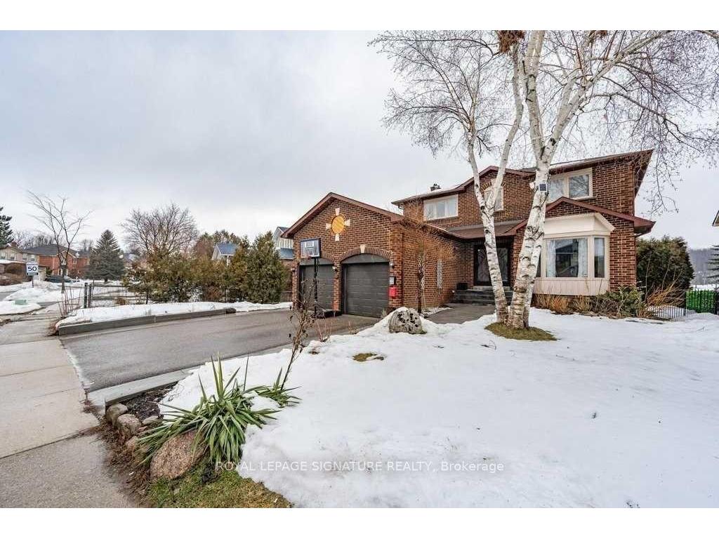 Savy_TO_Realtor's tweet photo. Just Listed in #Brampton #ON. 40 Monte Vista Tr! Please retweet!  https://t.co/AaRL7ohBDy https://t.co/TmZFRXnz3M