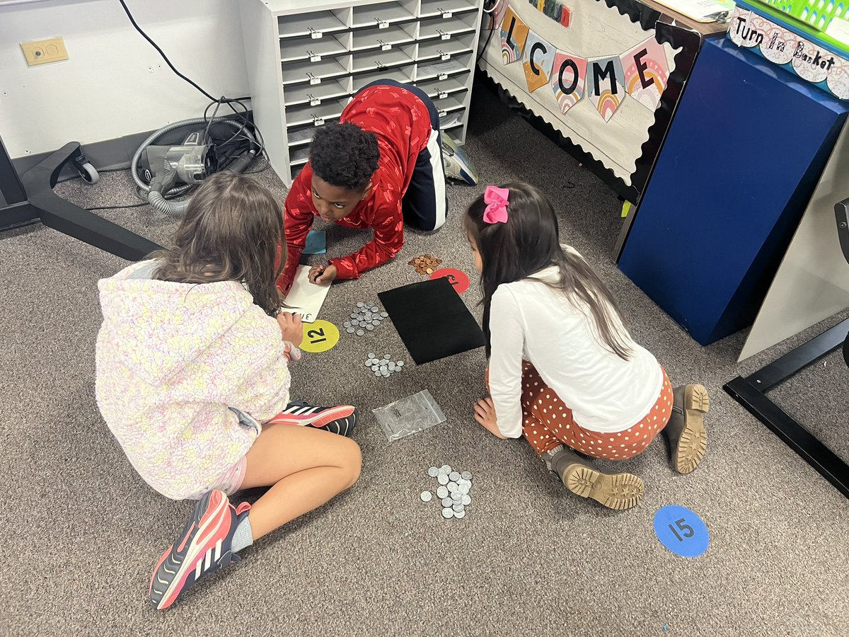 MrsKPersaud's tweet photo. Started our Money Unit with Coin identification….. https://t.co/REBf65Qwka