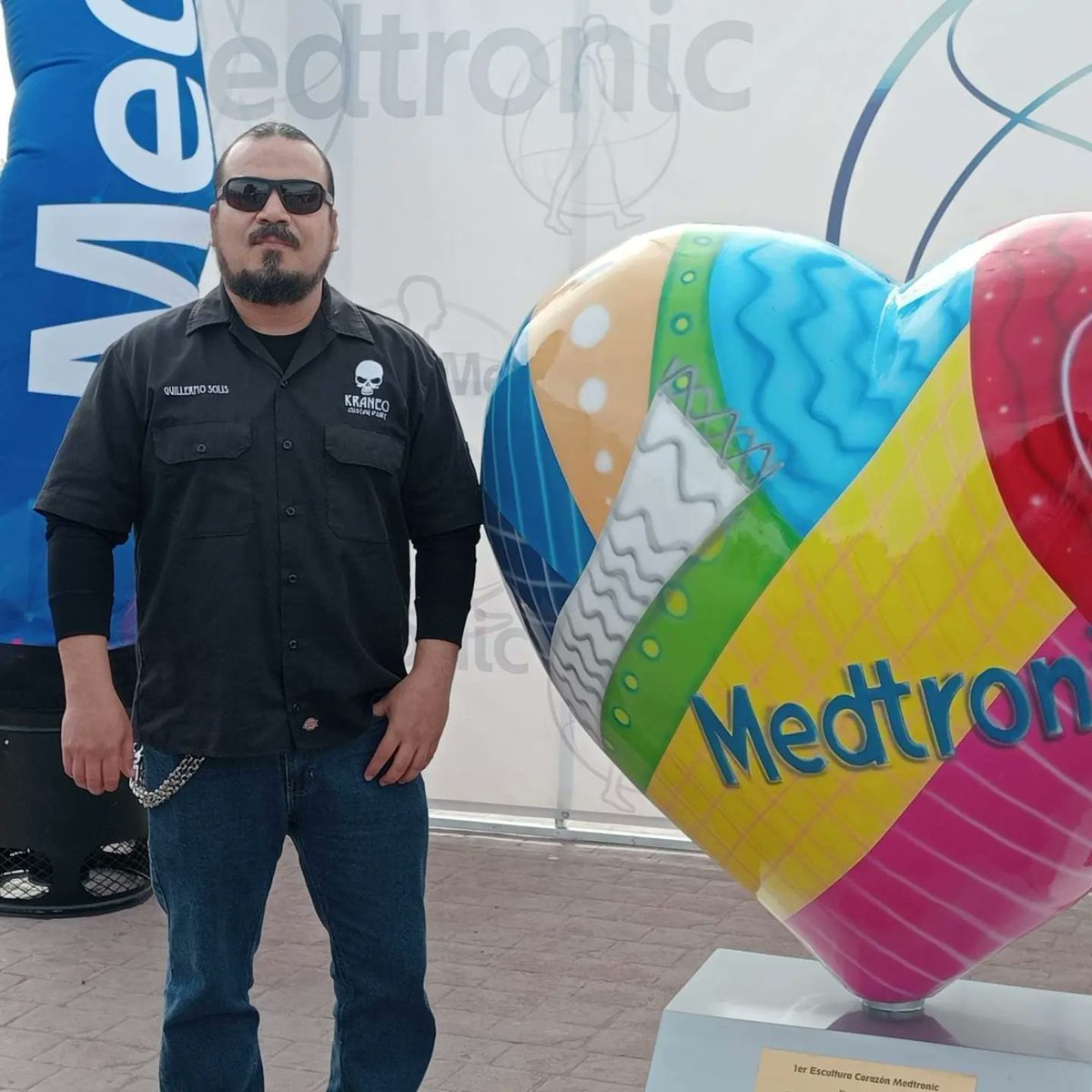memosoliss's tweet photo. Primera escultura de corazón MEDTRONIC en Empalme Sonora #heart #corazon #sculpture #escultura #fiberglass #fibradevidrio #medtronicEmpalme #artist #artista #kraneocustompaint https://t.co/thWnbs2xul