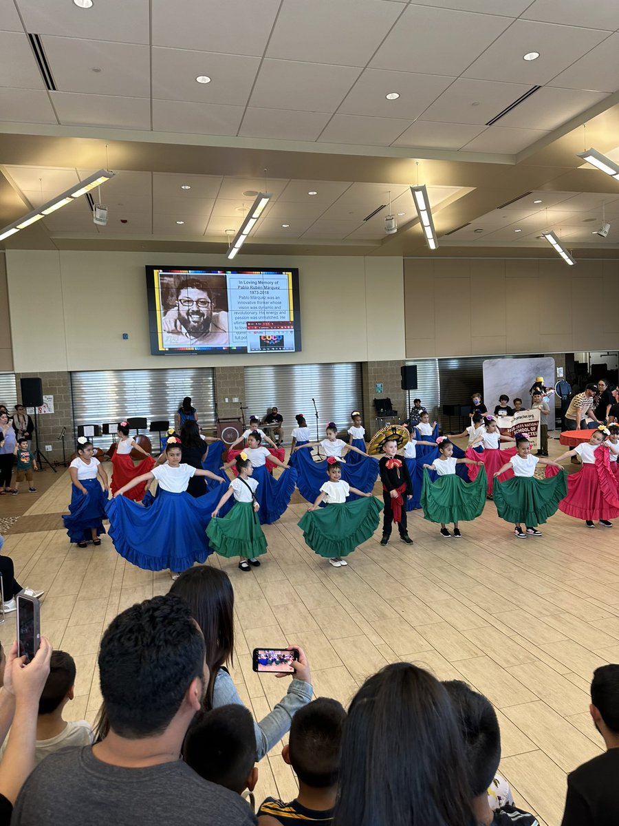 j_jths's tweet photo. Joliet Central Kermes 2023. A huge turnout for a great night! https://t.co/mOyyYttxuT