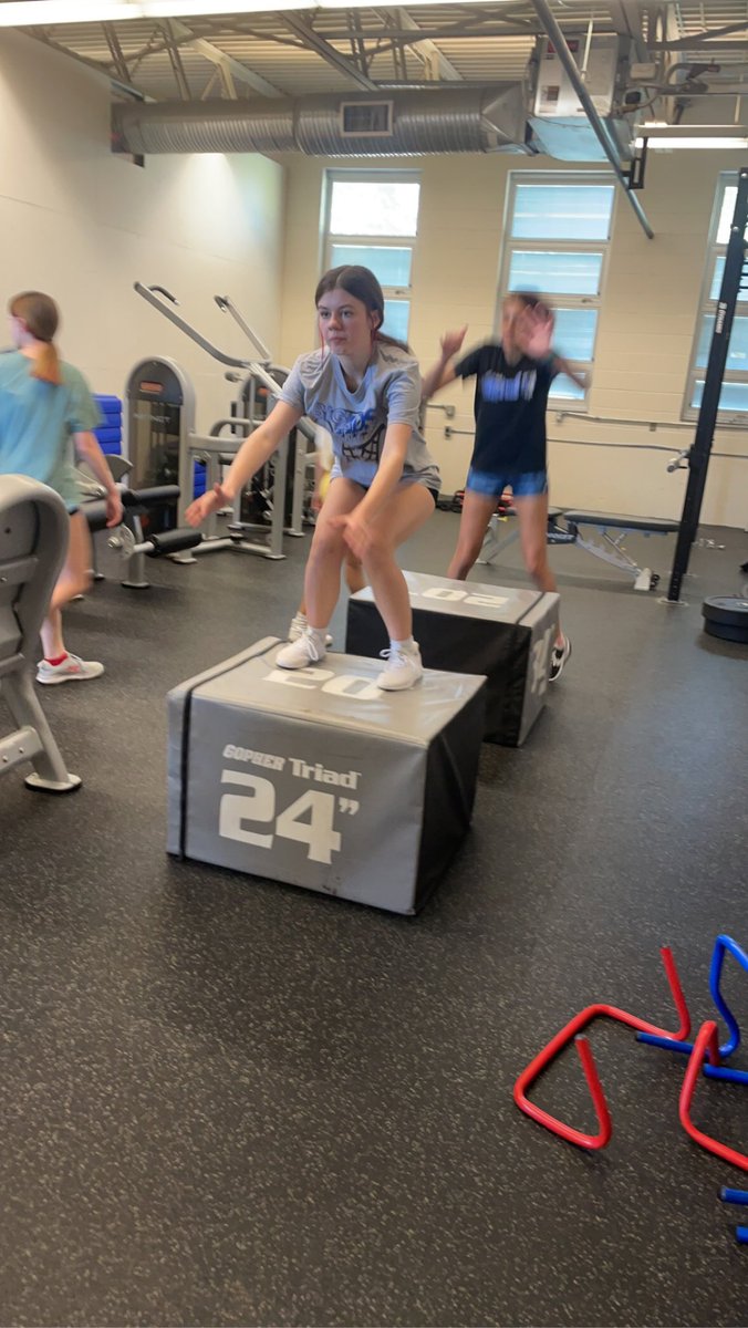 LadyAdsVB's tweet image. Our girls have been putting in the work during conditioning this off season.