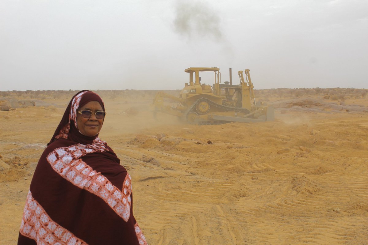 OngEffad's tweet photo. « En travaillant ensemble et réunissant nos richesses, nous pouvons accomplir de grandes choses.»
Début des travaux de construction d’une école qui formera les femmes cadre de demain. 
@belco_aicha  Présidente de L’ONG EFFAD https://t.co/1bWbA9Kp6E