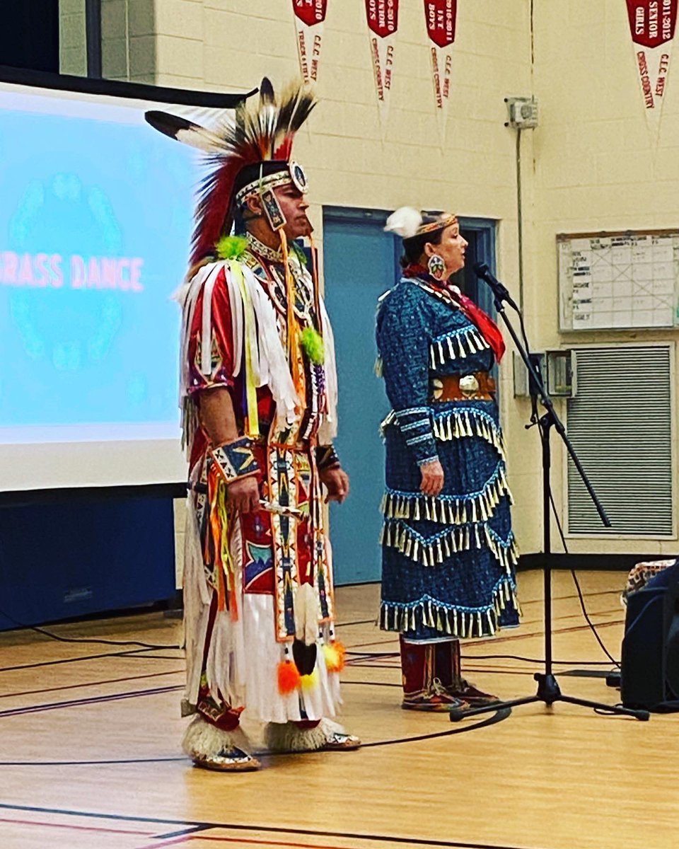 Thank you #tribalvisiondance for such an amazing and educational presentation.
We learned so much about First Nations and Indigenous culture, dance and traditions. <a href="/prologuearts/">Prologue Performing Arts</a> @tribalvisiondance