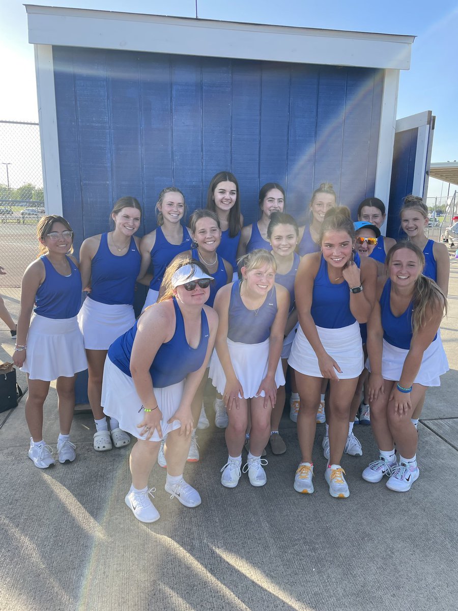 Congrats to <a href="/CHSAthenians/">CHS</a> Girls Tennis for clinching the outright SAC title for the 1st time since 2015! 

Athenians defeated Frankfort 5-0 this evening! 

<a href="/CvilleAD/">Bryce Barton</a>
