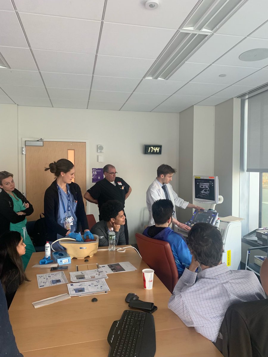 NYUGSOM_SurgRes's tweet photo. Getting in our ultrasound practice tonight at the Ranson service educational conference with Dr. Alejandro Torres-Hernandez and PGY2 residents, @SarahKaslow and Andrew Kumpfbeck. #practicemakesperfect #gensurg https://t.co/6taoLa1bLy