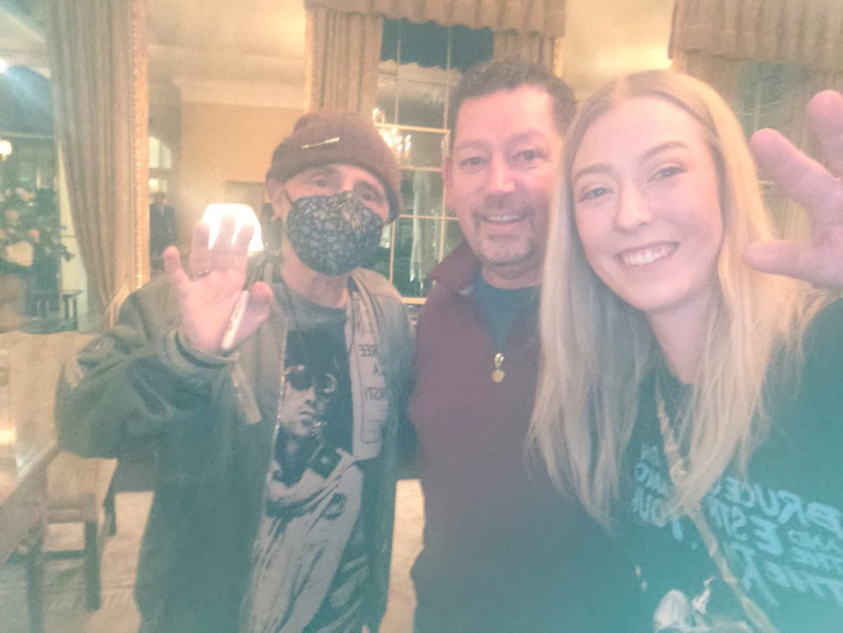 RaffertysFFoods's tweet photo. Nils so glad to see you again ! Say hi to your amy from my amy ! https://t.co/QggvFxFoOq