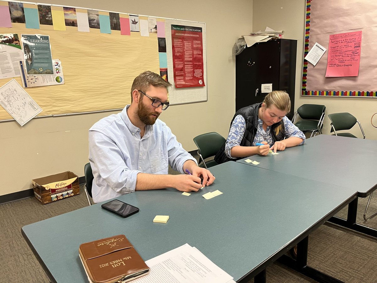 EducationUnbc's tweet photo. Secondary and Elementary Teacher Candidates planning for EDUC 490 practicum. It starts next week. #UNBCED https://t.co/A4jICk85iJ