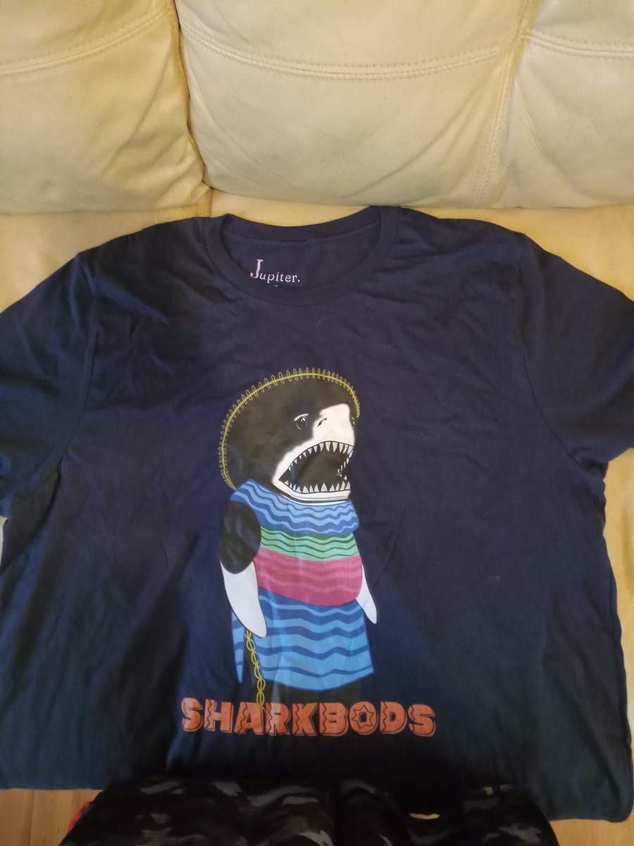 Laughtersavedme's tweet photo. 🔥Dude!!! My shirt came in! 🎉😍
@took hooked up a fuggin fire 🔥 Sharkbods custom of my dog Cheeko and the team @redspotstore put it on the softest shirt I've ever worn. Hit them up and get you one. I am in love with this shirt ❤️❤️❤️❤️
@took make sure I tagged everyone right 🫂 https://t.co/vtsvC3M4Bj