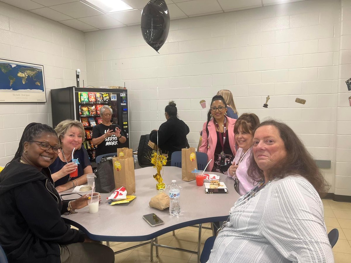 Erin Lyons-Barton (@lyons_barton) on Twitter photo Happy Teacher Appreciation Week to the Best Teachers!! We appreciate you! Thank you PTO for your support!! <a href="/NTestroet/">Nathaniel Testroet</a> <a href="/MeridenK12/">Meriden K12</a> <a href="/BronkMPS/">Mr. Bronk</a> <a href="/pvcivitello/">Peter Civitello</a> <a href="/bhaeffner/">Barbara Haeffner</a> <a href="/SullivanKowalsk/">Patricia Sullivan-Kowalski</a> <a href="/KBaransky/">Kari Baransky</a> <a href="/EdisonMusicDept/">Edison Music and Theater</a> <a href="/WhereisBishop/">WhereisBishop?</a> Happy Teacher Appreciation Week to the Best Teachers!! We appreciate you! Thank you PTO for your support!! <a href="/NTestroet/">Nathaniel Testroet</a> <a href="/MeridenK12/">Meriden K12</a> <a href="/BronkMPS/">Mr. Bronk</a> <a href="/pvcivitello/">Peter Civitello</a> <a href="/bhaeffner/">Barbara Haeffner</a> <a href="/SullivanKowalsk/">Patricia Sullivan-Kowalski</a> <a href="/KBaransky/">Kari Baransky</a> <a href="/EdisonMusicDept/">Edison Music and Theater</a> <a href="/WhereisBishop/">WhereisBishop?</a>