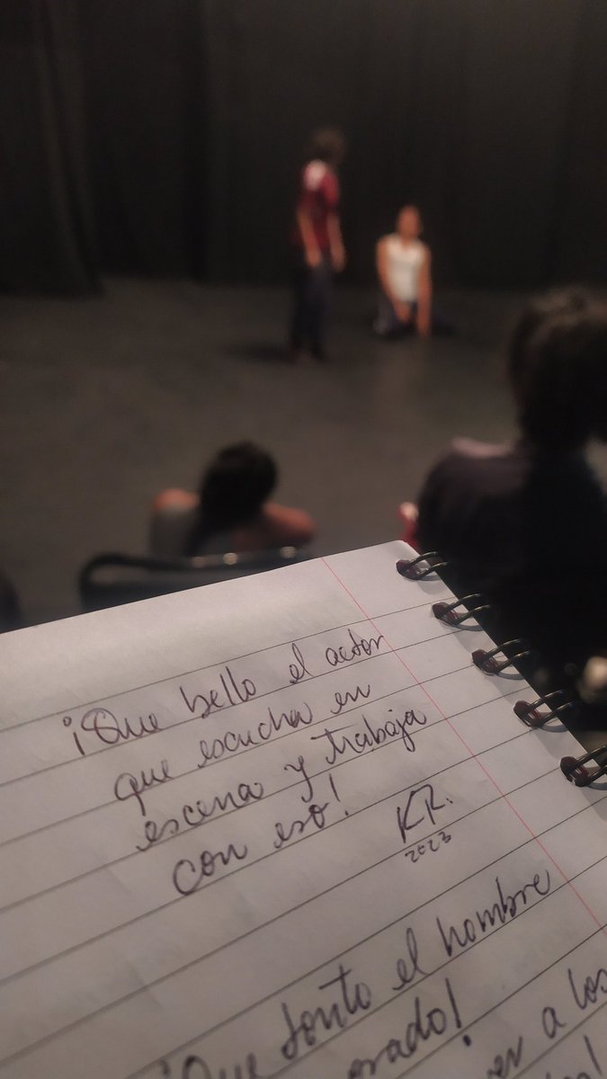 karp26's tweet photo. Me sorprendo, río, viajo,regreso y vivo intensamente todo lo que pasa.
 
En un ensayo, en una función, en una película, en la danza, en la música.

Estoy enamorada de mi profesión. https://t.co/aizzvtnB17
