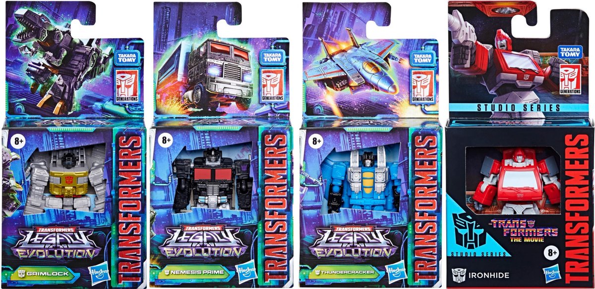 Quantum_Surge64's tweet image. We got one new Dinobot mold and not one, not two, but THREE reuses, one of them in the SS86 line!

#TransformersEvolution #Grimlock #Dinobot #NemesisPrime #Decepticon #Thundercracker #Ironhide #Autobot #ToyReview

quantumsurge.blogspot.com/2023/05/transf…