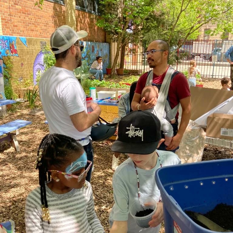HeyBccs's tweet image. The Brighter Choice Community School Garden is Alive and Well... and driven by our Families, Teachers, Edible School Yard, and children... and of course Nature!!! @CommunitySupt16 @D16LEADS @NequanMclean @JabariBrisport @stefanizinerman @CMChiOsse