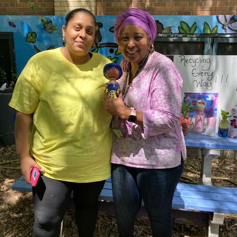 HeyBccs's tweet image. The Brighter Choice Community School Garden is Alive and Well... and driven by our Families, Teachers, Edible School Yard, and children... and of course Nature!!! @CommunitySupt16 @D16LEADS @NequanMclean @JabariBrisport @stefanizinerman @CMChiOsse