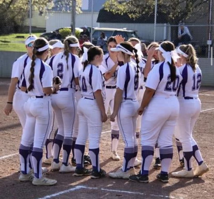 SoftballTriway's tweet photo. Congratulations to your Lady Titans for their 3rd PAC Championship win in a row! Go Titans 🤍💜 https://t.co/wk0ePJPee7