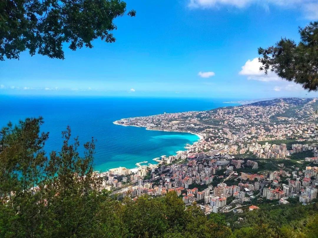 LGeographic's tweet photo. The beautiful view of the beautiful #Jounieh 

By @abirjerdi_btaddini 

#Travel #Destination #MyLebanon #AmazingLebanon #LiveLoveLebanon #DiscoverLebanon #ExploreLebanon #ProudLebanese #LebaneseAmericans #Lebanon #Lebanese #AmericansLebanese https://t.co/6Nf1yR54jH