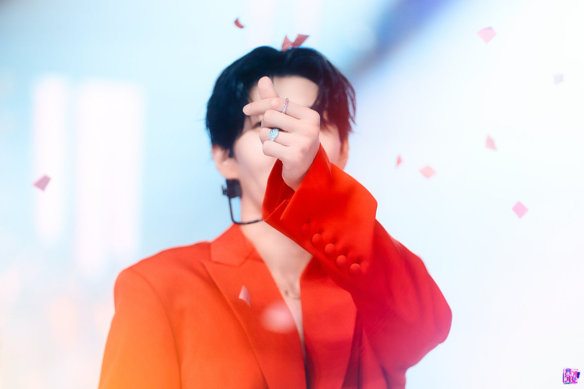MarinaLeoN3010's tweet photo. 🌿About 𝐉𝐮𝐧𝐠 𝐓𝐚𝐞𝐤𝐖𝐨𝐨𝐧
#정택운 🎼🎹
𝟐𝟎𝟏𝟖.𝟎𝟕.𝟑𝟏 ~ 𝐒𝐨𝐥𝐨 𝐃𝐞𝐛𝐮𝐭 🍒
23.05.10 ~ 1745
오래가자💫 @JUNGTW_LEO
#Canvas #Muse #Piano_Man_Op9
#All_of_me #ImStillHere
#빅스 #레오 #VIXX #LEO
#Jung_Taek_Woon ☆• https://t.co/gMJO2GSYWA