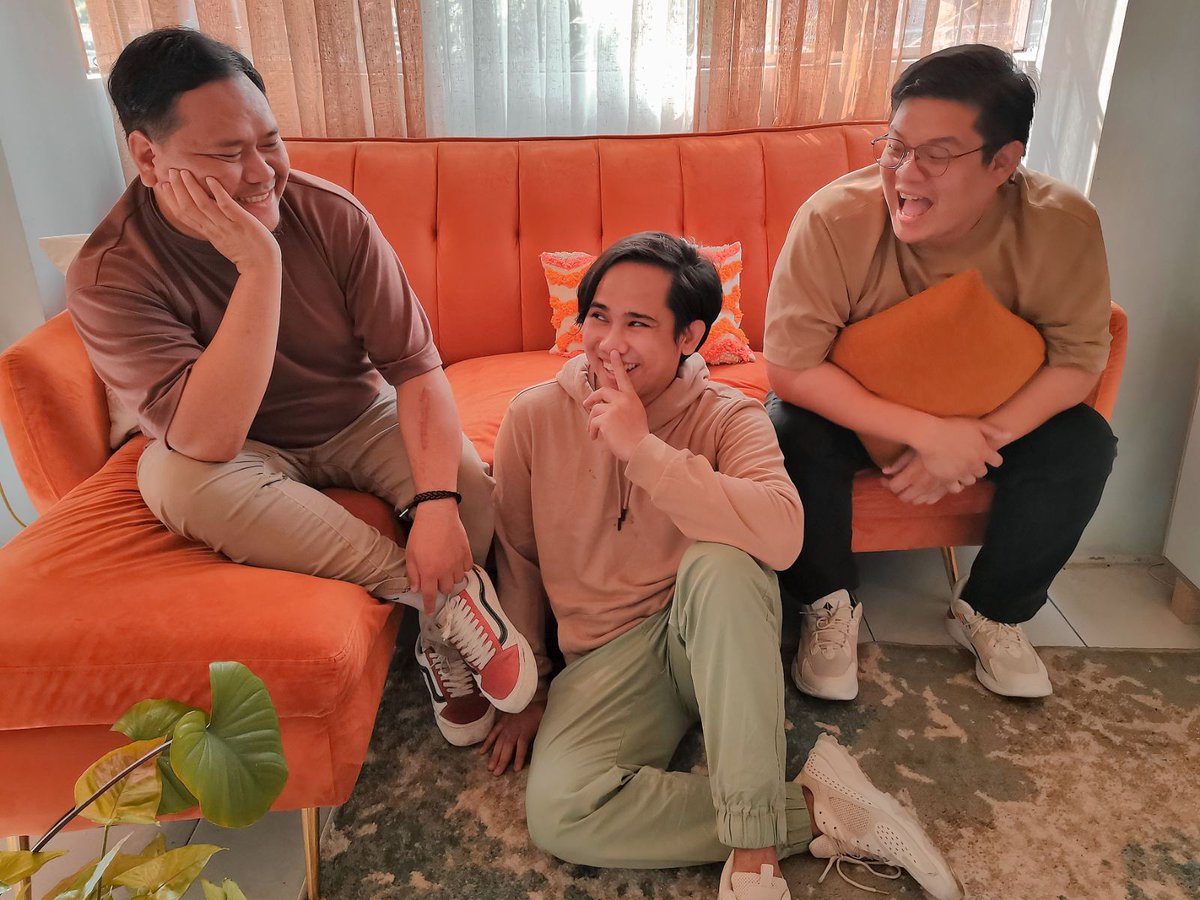 Mainit ba? Eto, chill ka muna 💚

👇👇👇
open.spotify.com/track/3HmCBj3f…

*Insert <a href="/swaagyjaquino/">Jehu Aquino</a>... Busy sya eh 😅

#PAR #PARpilipinas #PremiumMusic #fypシ