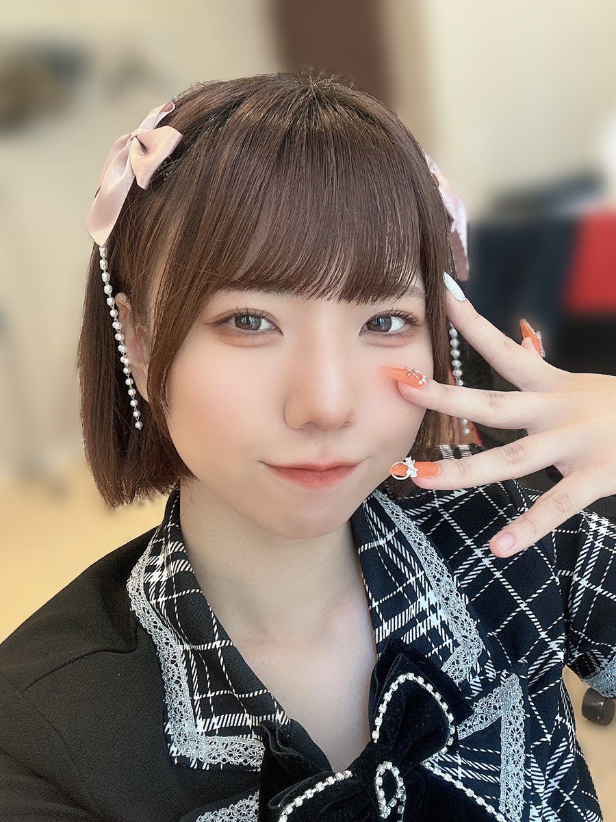 loverbwcutegirl's tweet photo. 咲良木愛波さんです。

Her name is 咲良木愛波

She is active in an pop idle called イロハサクラ in japan

她叫 咲良木愛波

她活跃于日本名为彩イロハサクラ的流行音乐组

＃イロハサクラI　@AyunaSakuragi ＃咲良木愛波
＃モデル　＃グラビア　＃アイドル　＃かわいい https://t.co/12ULJ9ajEg