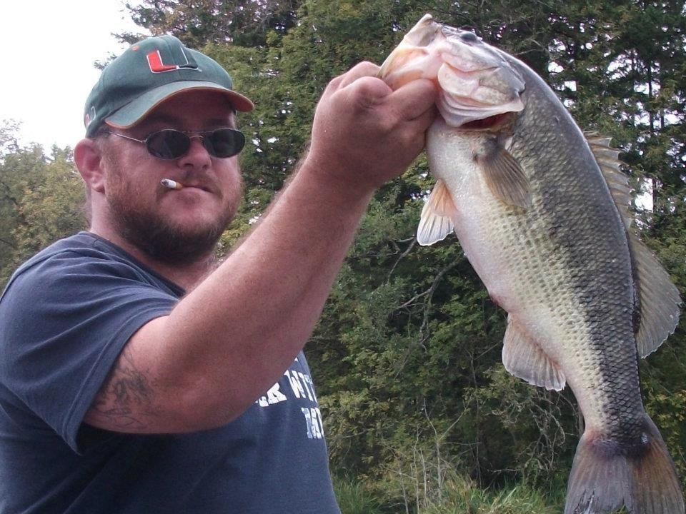 spot2fish's tweet photo. The best way to a fishermans heart is through his fly. #fishing #spot2fish #fishing https://t.co/9SPMXMh8Pt