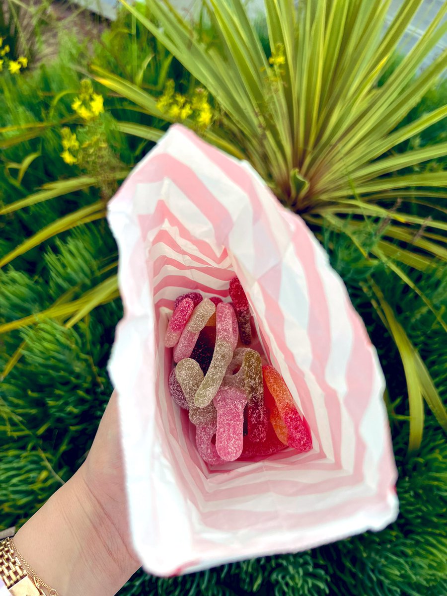 Me 🤝 sour candy